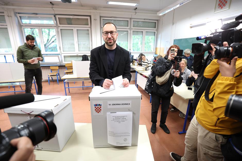 Gradonačelnik Zagreba Tomislav Tomašević glasovao na parlamentarnim izborima